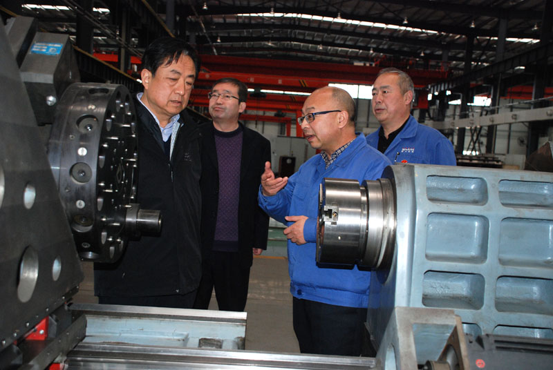 國(guó)家外管局甘肅分局領(lǐng)導(dǎo)來(lái)星火機(jī)床公司調(diào)研