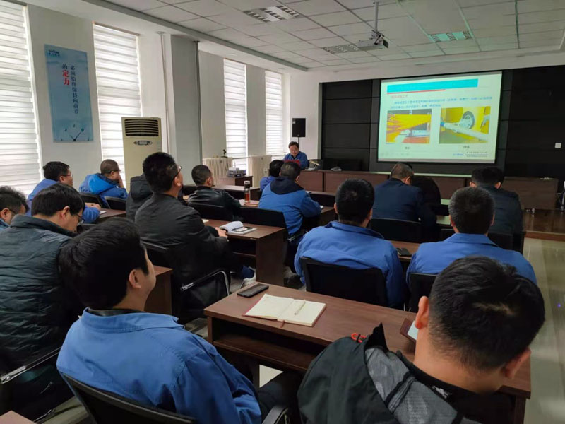 星火機(jī)床公司舉辦銷(xiāo)售員培訓(xùn)交流座談會(huì) 星火機(jī)床公司舉辦銷(xiāo)售員培訓(xùn)交流座談會(huì)