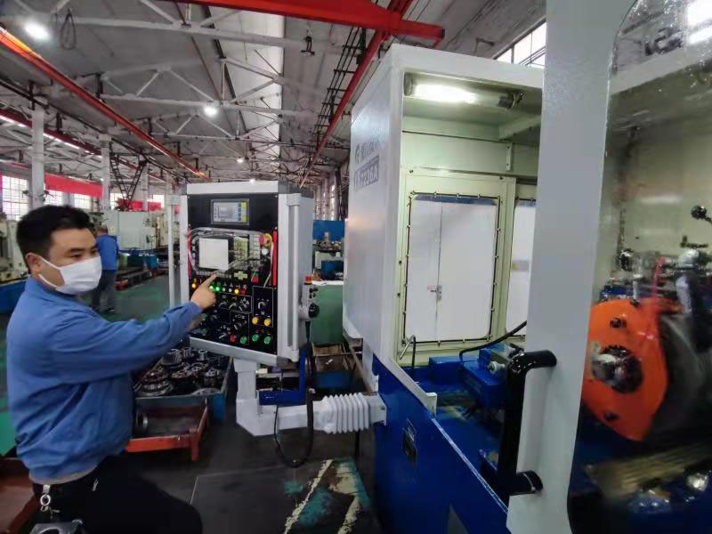 星火機床公司抓防疫保生產(chǎn) 努力實現(xiàn)開門紅 星火機床公司抓防疫保生產(chǎn) 努力實現(xiàn)開門紅