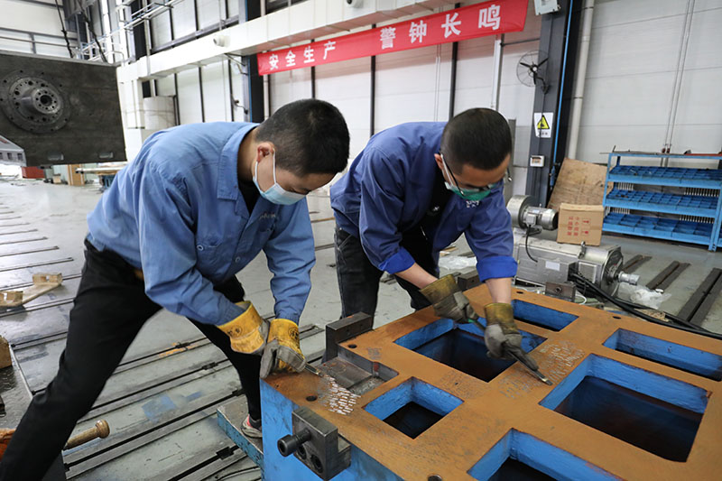 實字當(dāng)頭 干字為先 清明假期他們這樣過 實字當(dāng)頭 干字為先 清明假期他們這樣過