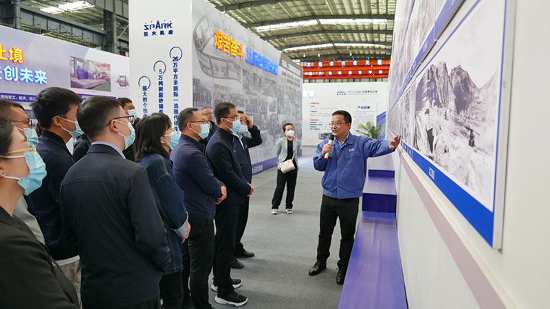 天水市委組織部、市總工會(huì)與星火機(jī)床開(kāi)展政企黨建交流活動(dòng)