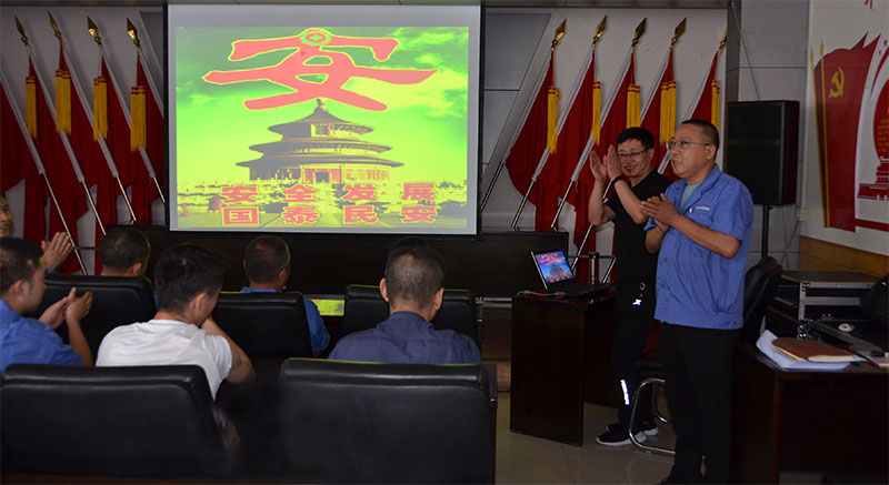 星火機床公司邀請專家為接害崗位職工舉辦專題培訓 星火機床公司邀請專家為接害崗位職工舉辦專題培訓