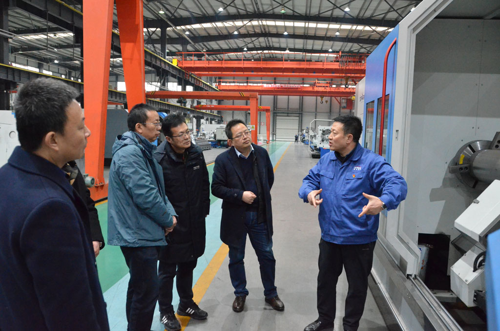 甘肅省工信廳調(diào)研組來星火機(jī)床公司調(diào)研