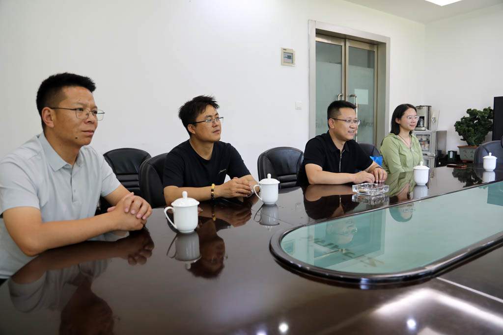 共商校企合作 助力人才引進(jìn)  甘肅北方技工學(xué)校與甘肅星火智能數(shù)控機(jī)床公司共商校企合作事宜